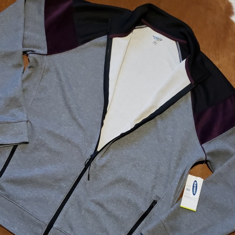 NWT Old Navy - Picture 2 of 4